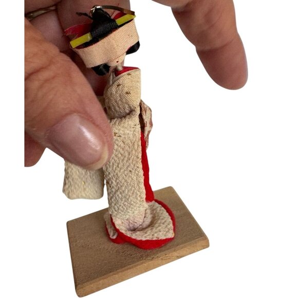 Miniature Japanese Hanayome Bride Doll by Yukiko Sato 3.75" Folk Art Signed - Picture 4 of 5